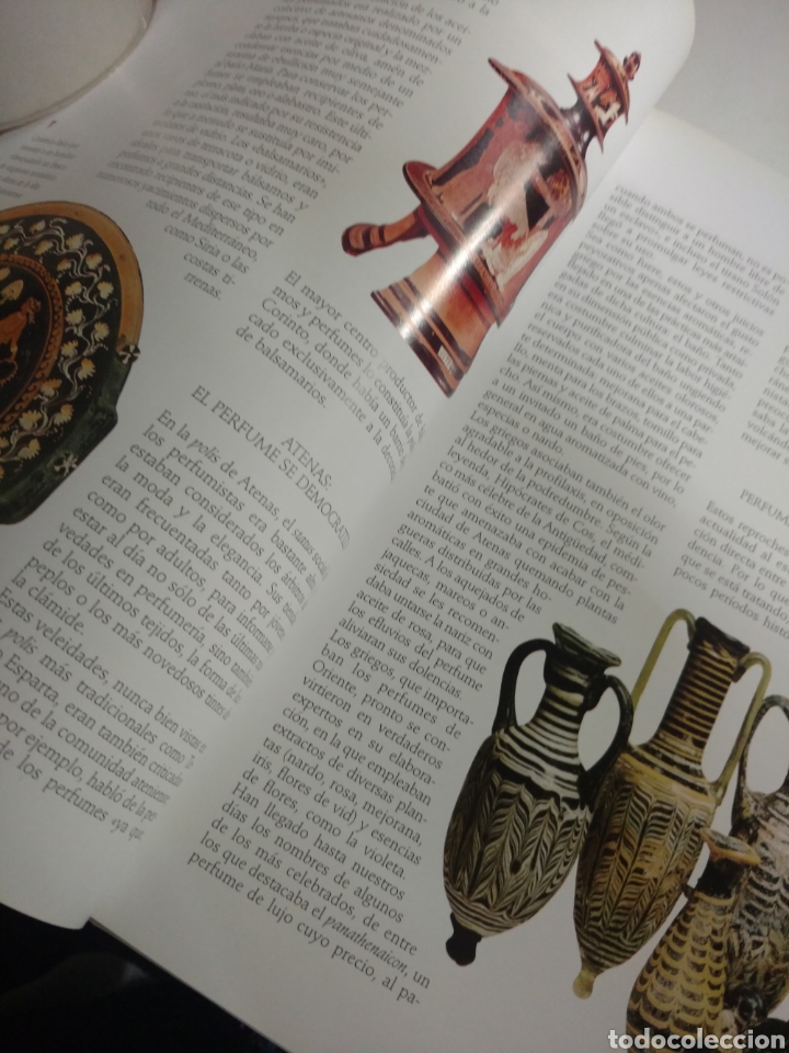 Libros: LAROUSSE DEL PERFUME Y LAS ESENCIAS .A&Ntilde;O2000 - Foto 2