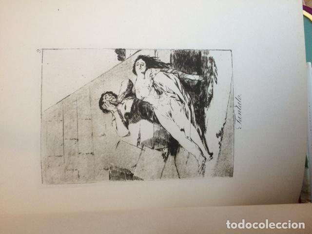 Libros: LOS CAPRICHOS. - Goya y Lucientes. Francisco de. - Foto 2