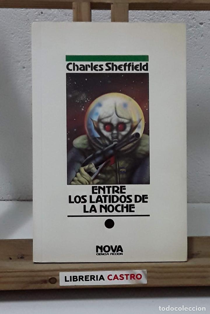 Libros: Entre los latidos de la noche - Charles Sheffield - Foto 1
