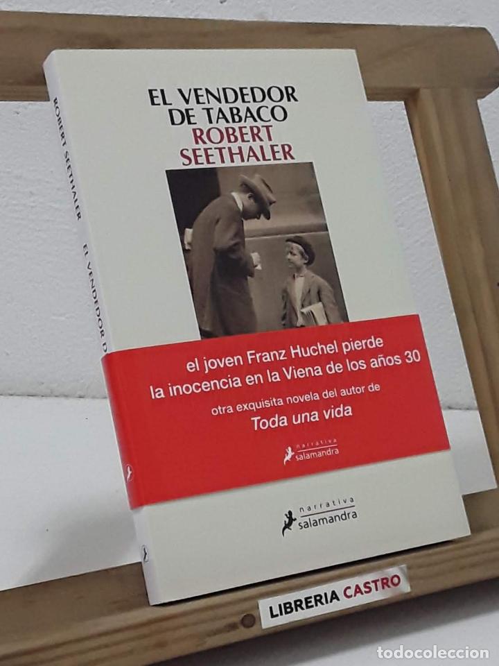 Libros: El vendedor de tabaco - Robert Seethaler - Foto 1