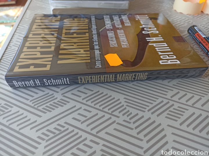 Libros: Experiential marketing, Bernard H.Schmitt, editorial Deusto - Foto 3