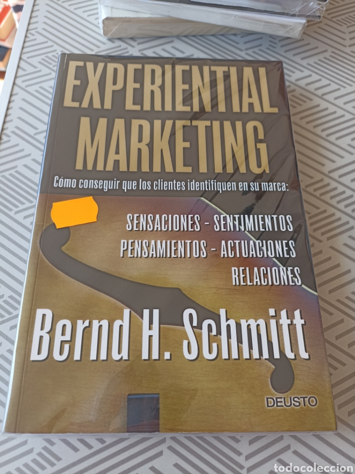 Libros: Experiential marketing, Bernard H.Schmitt, editorial Deusto - Foto 1
