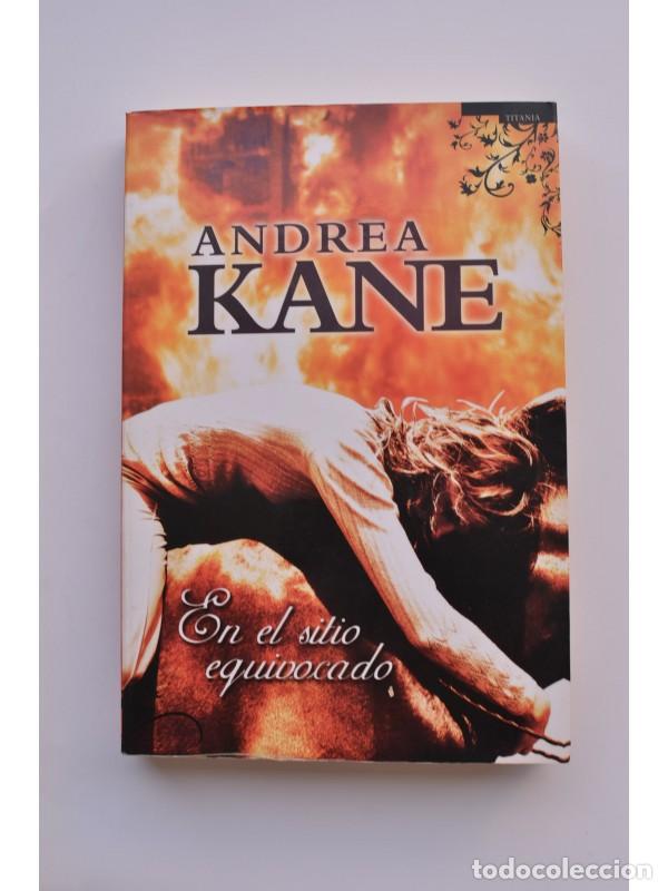 Libros: En el sitio equivocado - KANE, Andrea - Foto 1