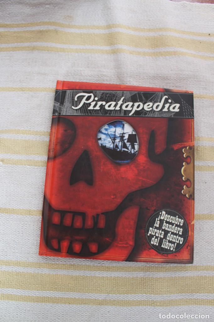 Libros: PIRATAPEDIA - PEARSON EDUCACION - Foto 1