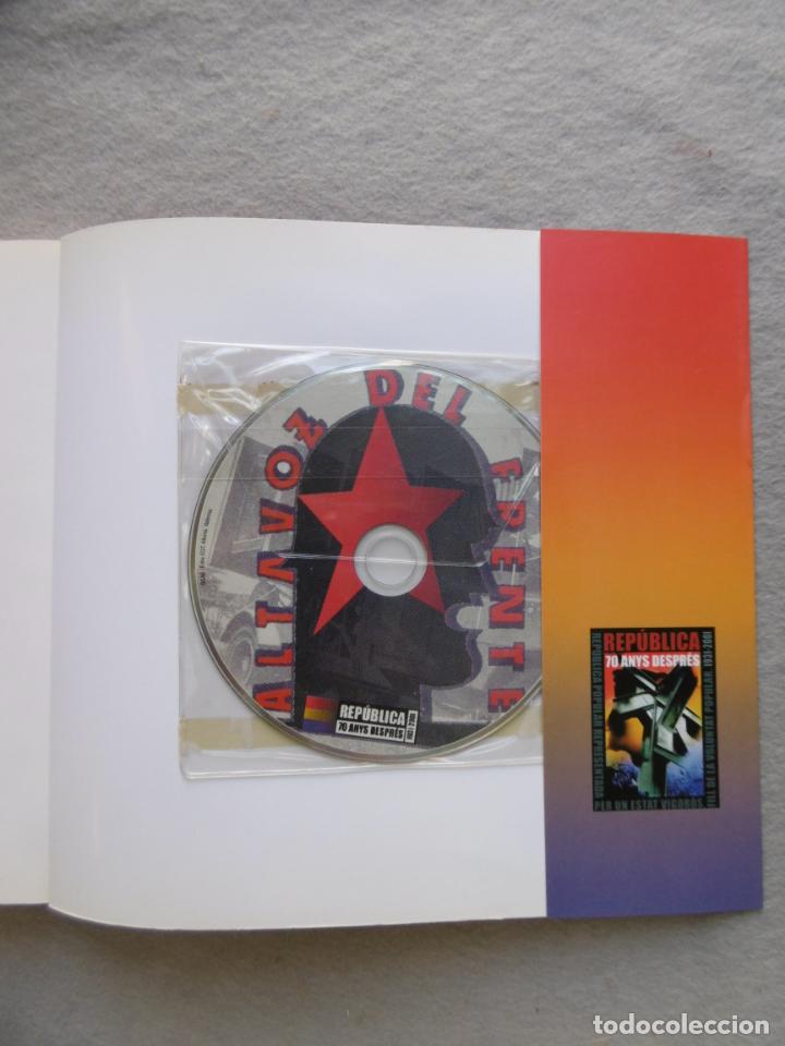 Libros: REP&Uacute;BLICA. 70 ANYS DESPR&Eacute;S. 1931 - 2001. - Foto 2