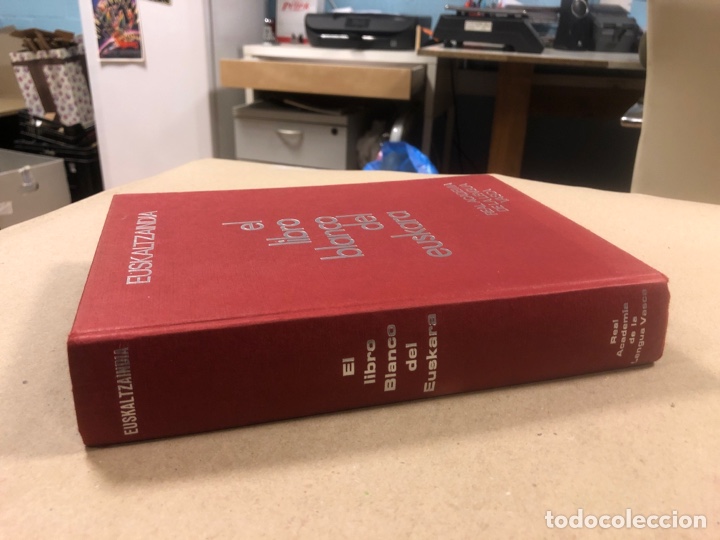 Libros: EL LIBRO BLANCO DEL EUSKARA. EUSKALTZAINDIA. REAL ACADEMIA DE LA LENGUA VASCA 1977. - Foto 11