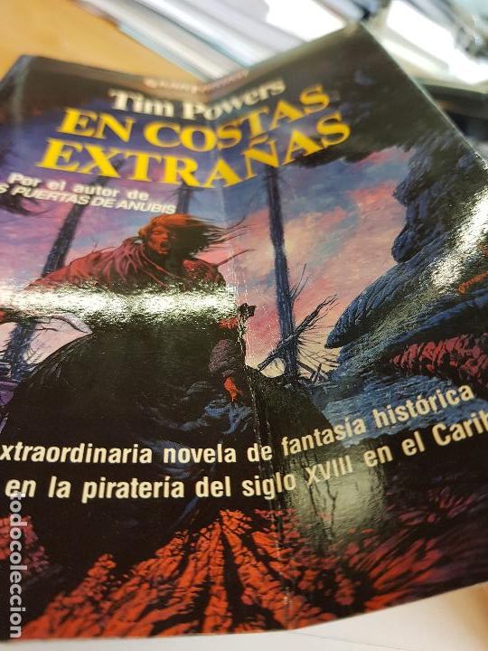 Libros: En costas extra&ntilde;as. Martinez Roca Gran Fantasy - Tim Powers - Foto 2