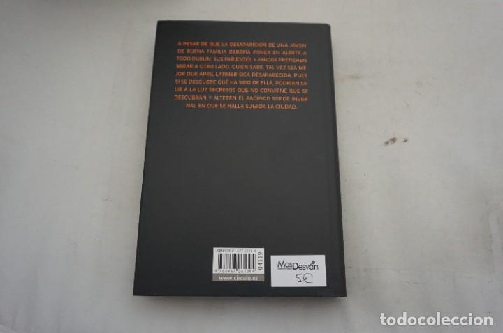 Libros: AR10CD/ EN BUSCA DE APRIL - BENJAMIN BLACK / TAPA DURA CIRCULO DE LECTORES - Foto 6
