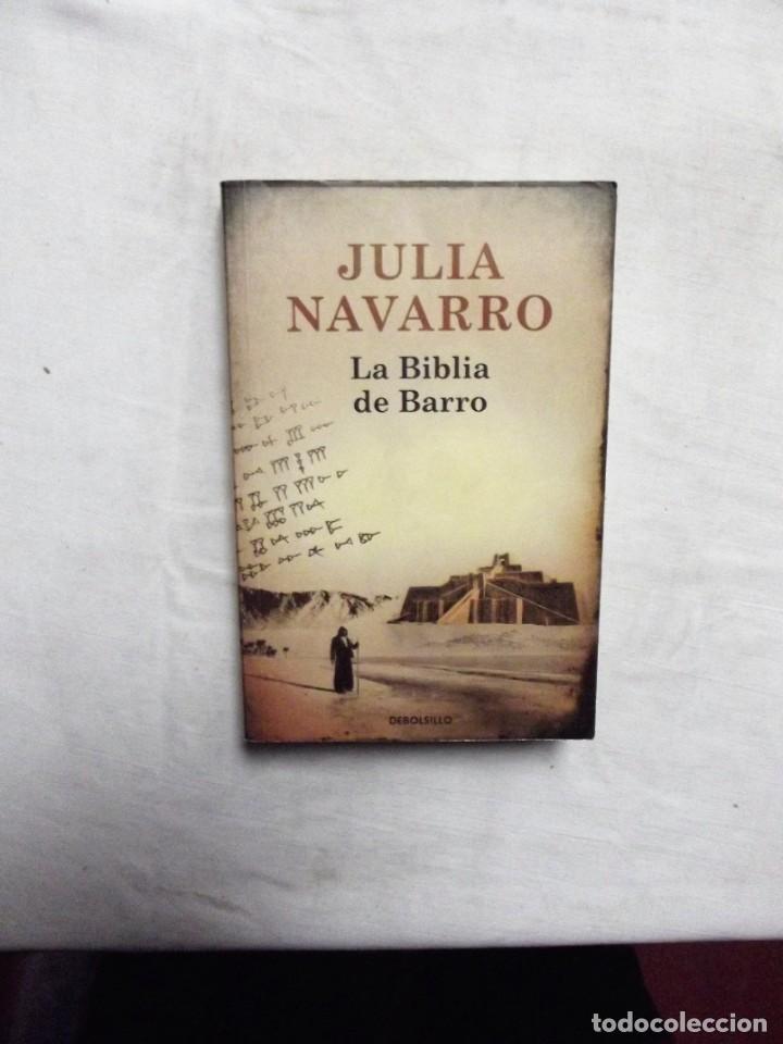 Libros: LA BIBLIA DE BARRO DE JULIA NAVARRO - Foto 1