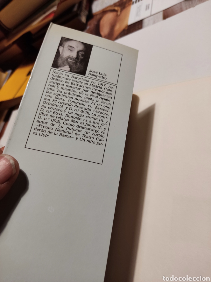 Libros: Libro mientras la Tierra gira de Jos&eacute; Luis sampedro - Foto 2