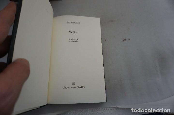 Libros: AR8CD/ VECTOR - ROBIN COOK / TAPA DURA CIRCULO DE LECTORES - Foto 3