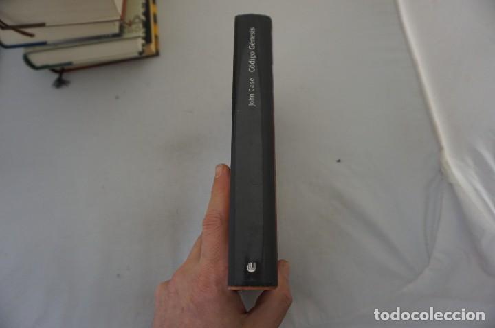Libros: AR7AB- CODIGO GENESIS - JOHN CASE / TAPA DURA CIRCULO DE LECTORES - Foto 2