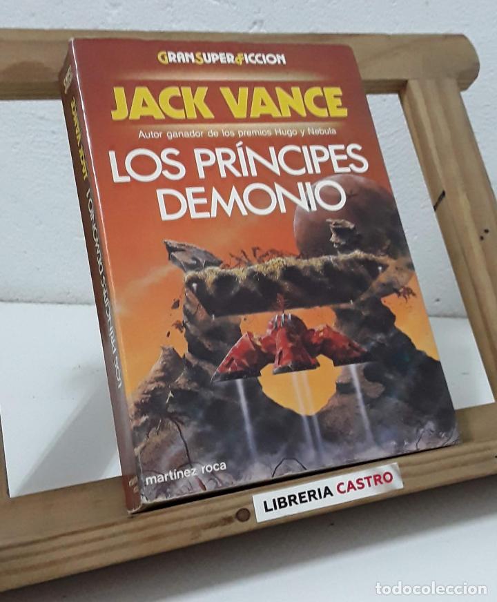 Libros: Los Pr&iacute;ncipes Demonio (II tomos) - Jack Vance - Foto 2