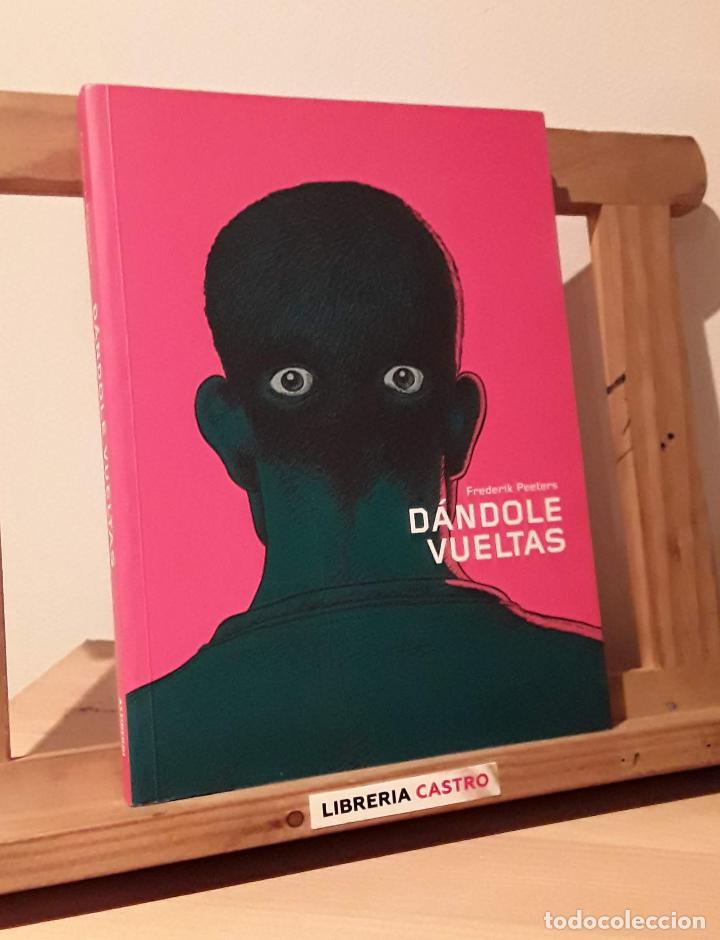Libros: D&aacute;ndole vueltas - Frederik Peeters - Foto 1