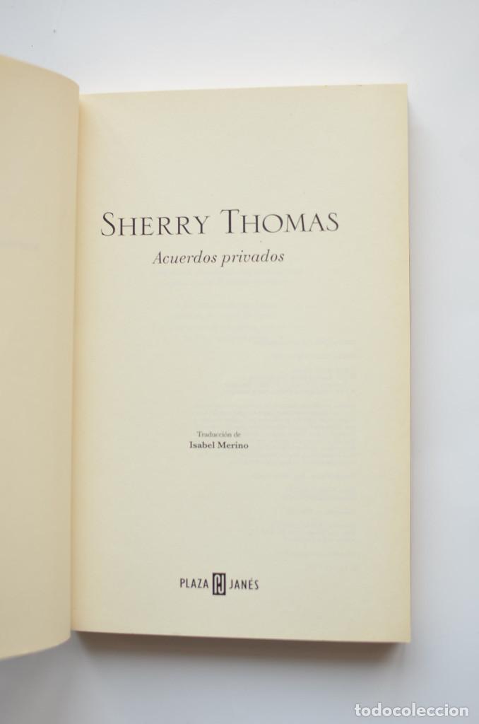 Libros: Acuerdos privados - THOMAS, Sherry - Foto 2