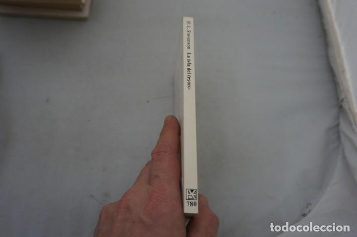 Libros: AR16D/ LA ISLA DEL TESORO - R. L. STEVENSON / ALIANZA EDITORIAL - Foto 2
