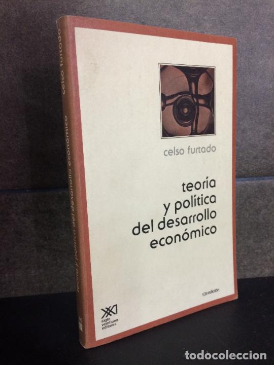 Livros em segunda m&atilde;o: Celso Furtado. Teor&iacute;a y pol&iacute;tica del desarrollo econ&oacute;mico: Teoria e politica do desenvolvimiento eco