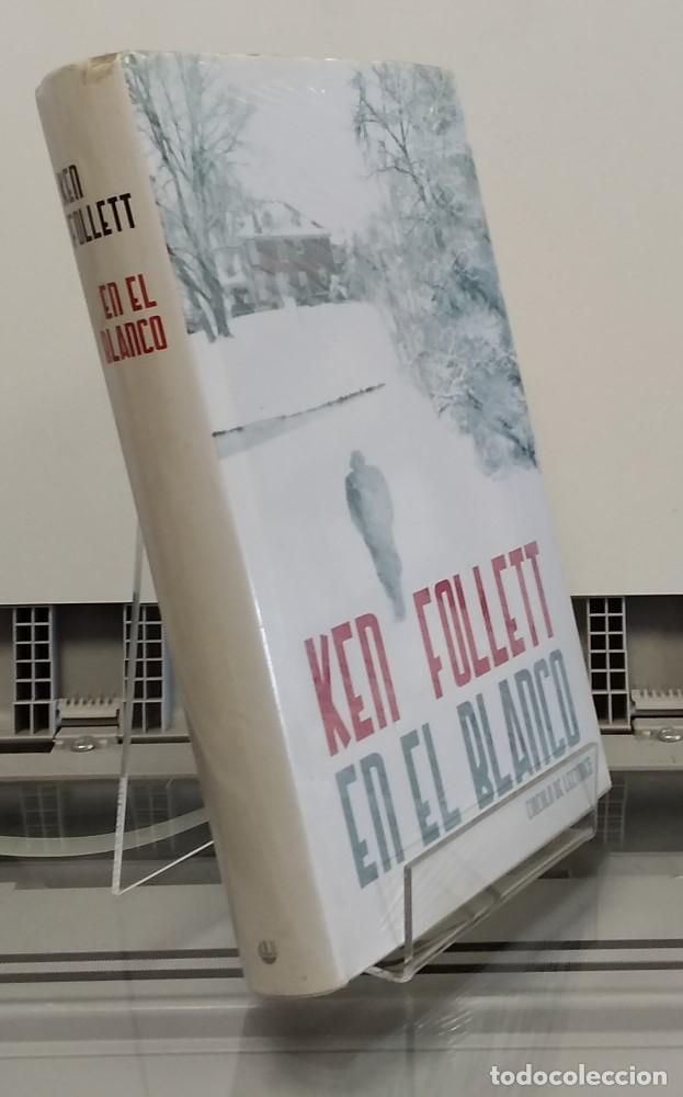 Libros: En el blanco (NUEVO) - Ken Follett - Foto 1