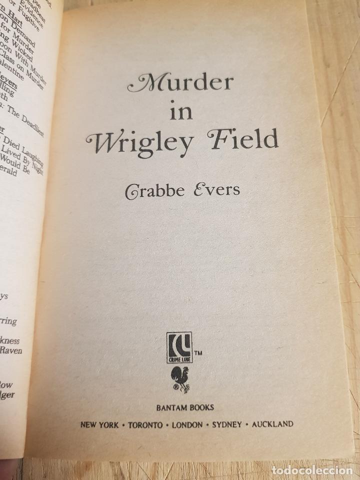 Libros: Murder in wrigley field - Crabbe Evers - Foto 4