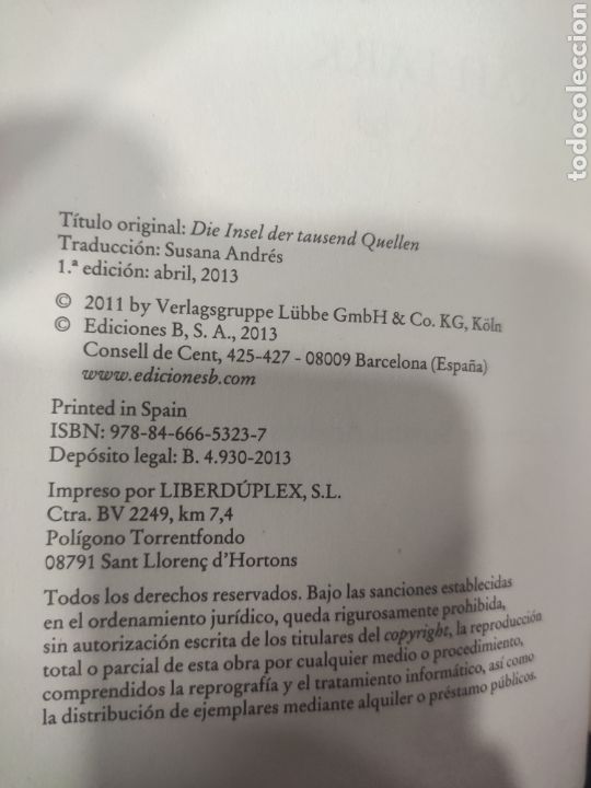 Libros: La Isla de las Mil Fuentes. Sarah Lark - Foto 2