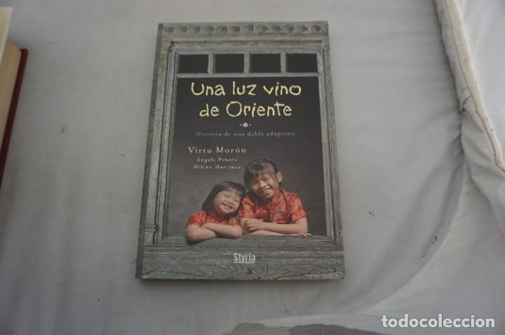 Libros: AR7C/ UNA LUZ VINO DE ORIENTE - VIRTU MORON, MILLAN MARTINEZ / STYRIA EDITOR - Foto 1