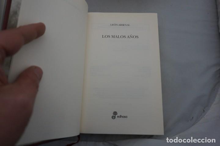 Libros: AR8CD/ LOS MALOS A&Ntilde;OS - LEON ARSENAL / EDHASA EDITOR - Foto 3