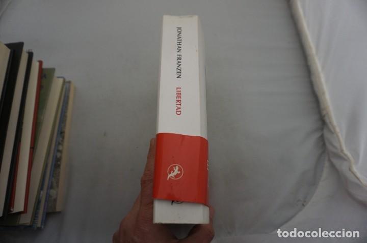 Libros: AR8FG/ LIBERTAD - JONATHAN FRANZEN / SALAMANDRA EDITOR - Foto 2