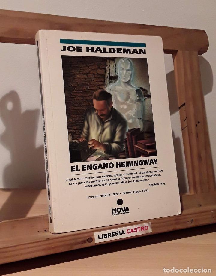 Libros: El enga&ntilde;o Hemingway - Joe Haldeman - Foto 1