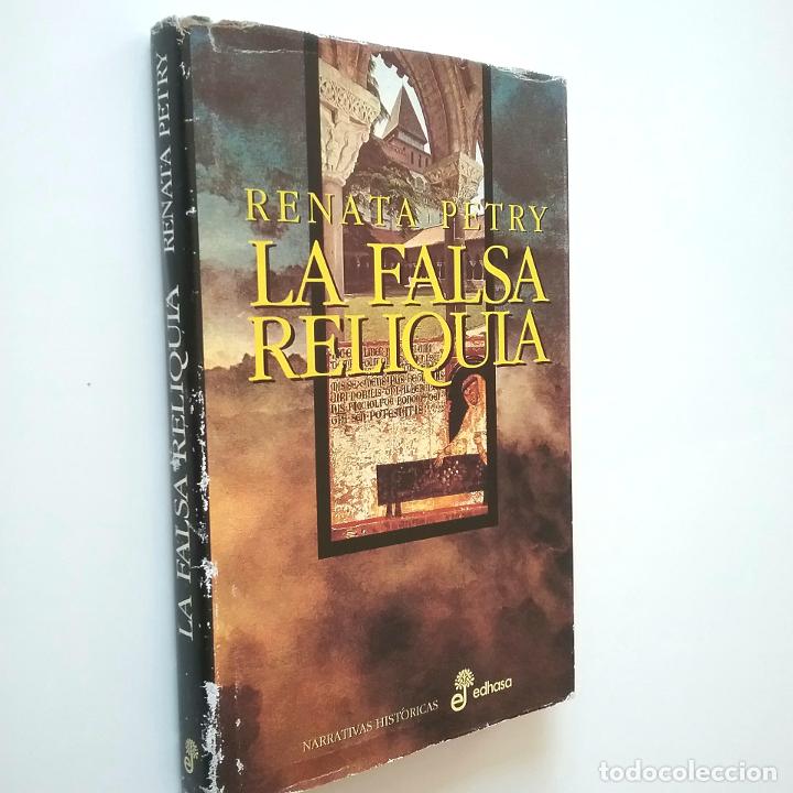 Libros: Renata Petry - La falsa reliquia - Foto 1