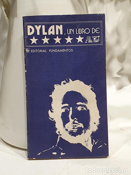 Libros: Dylan. Un libro de AU. - DYLAN, Bob. [Equipo revista AU]. - Foto 1