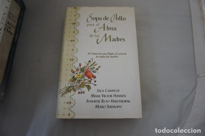 Libros: AR2 - SOPA DE POLLO PARA EL ALMA DE LAS MADRES - JACK CANFIELD / MILLENIUM EDITOR - Foto 1