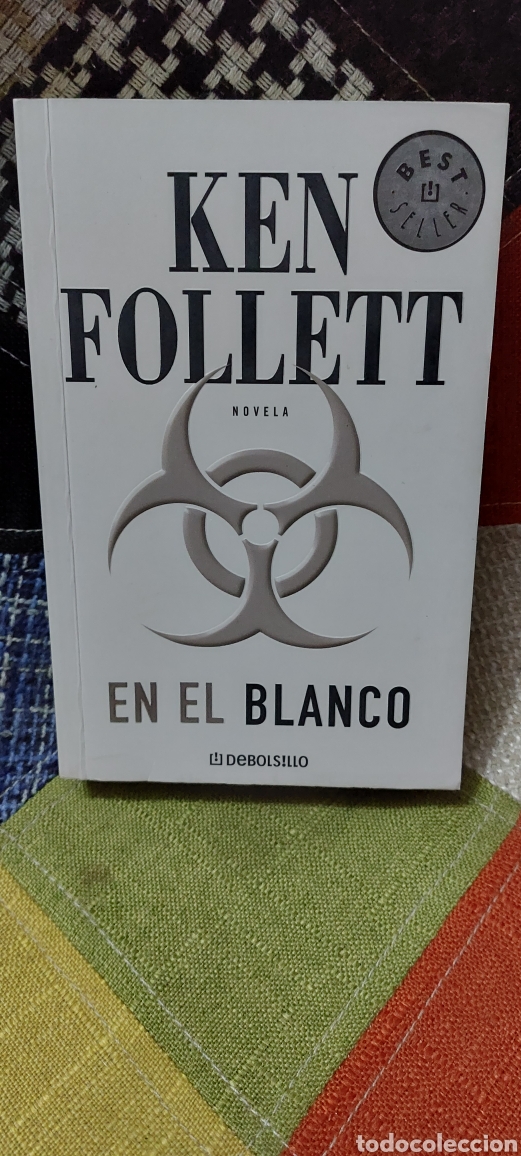 Libros: Libro En el blanco -Ken Follett- (Lote A) - Foto 1