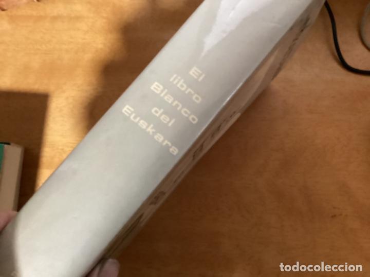 Libros: El libro Blanco del Euskara - Real Academia de la Lengua Vasca Euskaltzaindia/VVAA - Foto 5