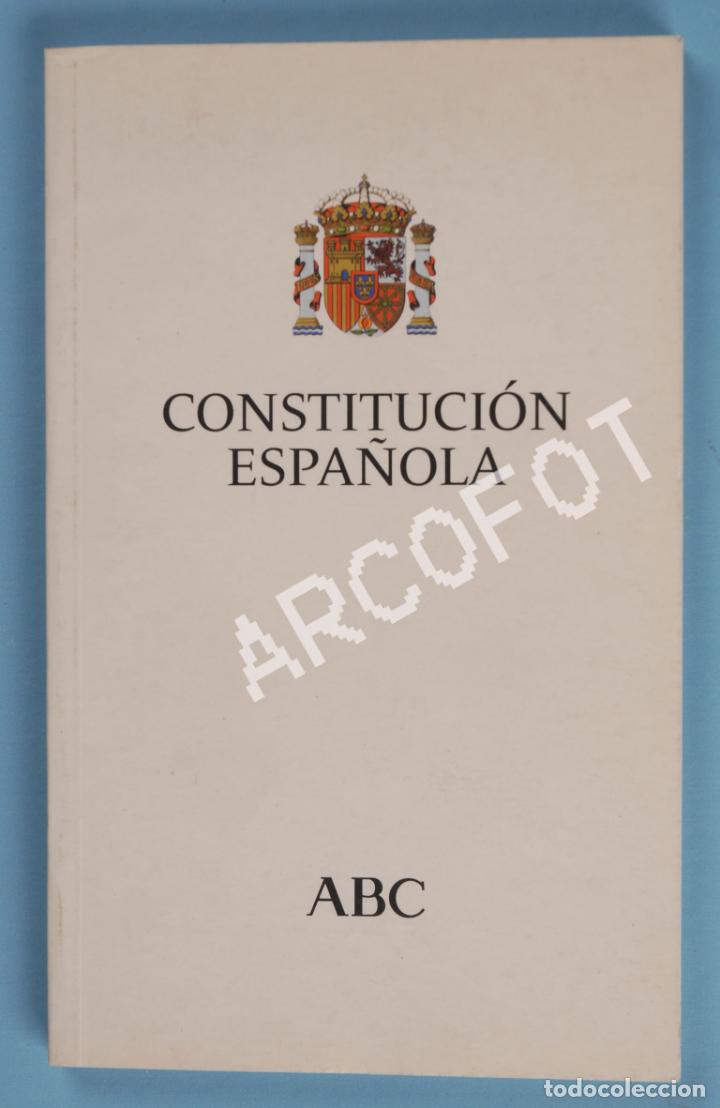 Libros: CONSTITUCI&Oacute;N ESPA&Ntilde;OLA - ABC - 2003 - Foto 1