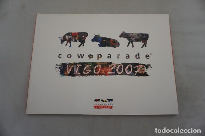 Libros: 10F/ COW PARADE - VIGO 2007 - PINTA TU VACA - Foto 1