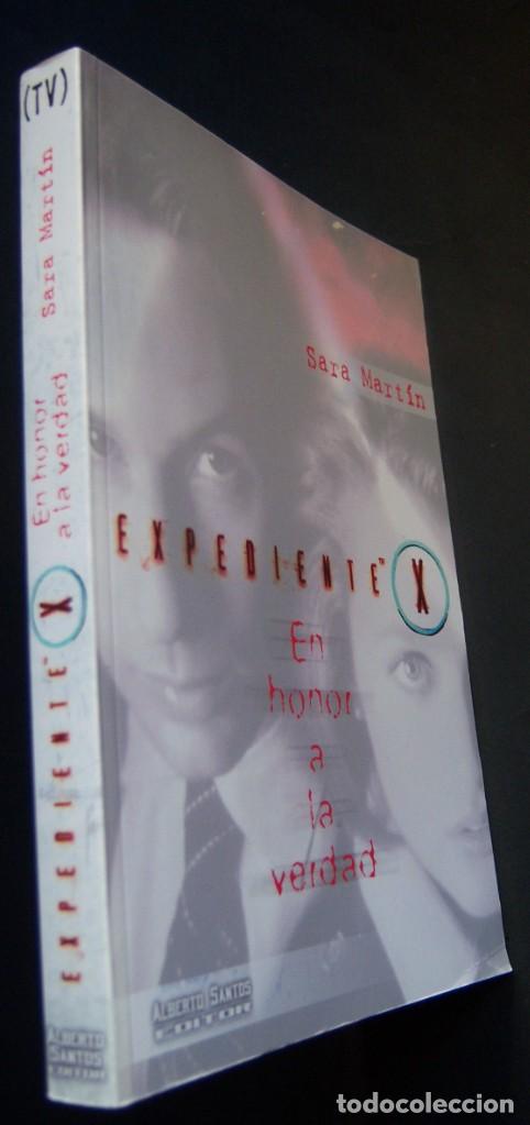 Libros: Expediente X. En honor a la verdad, por Sara Mart&iacute;n. Todo sobre la serie de televisi&oacute;n