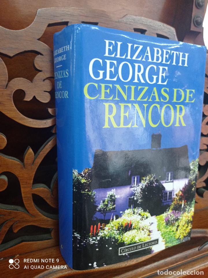 Libros: CENIZAS DE RENCOR, ELIZABETH GEORGE. CIRCULO LECTORES 1996 - Foto 2