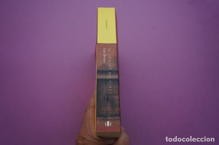 Libros: AMF-10G/ EL CODIGO DA VINCI - DAN BROWN / UMBRIEL EDITOR - Foto 7