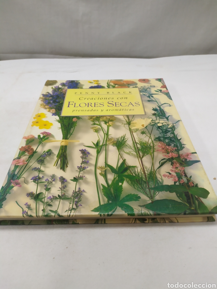 Libros: Creaciones con flores secas, c&iacute;rculo de lectores. - Foto 1