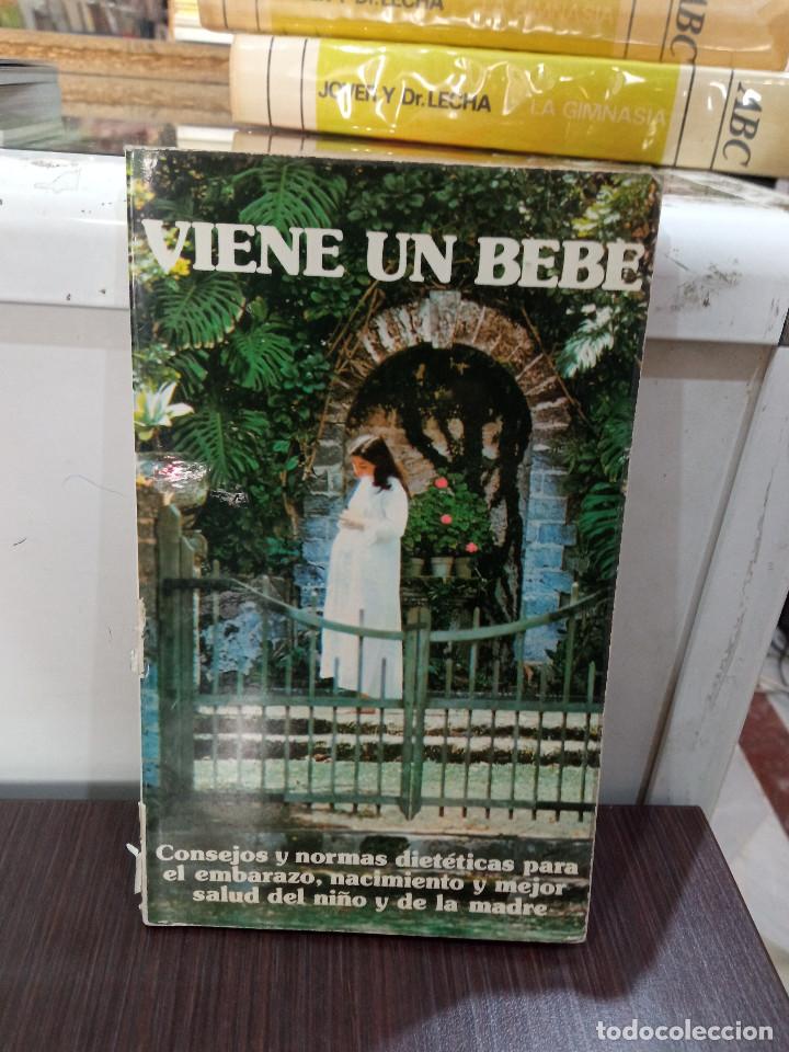 Libros: Viene un beb&eacute; - Editorial EDAF 1981. - Foto 1