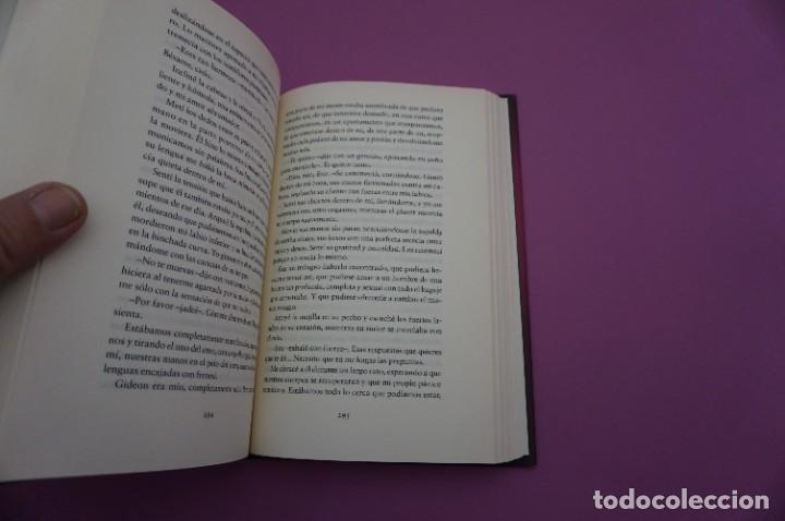 Libros: 4A/ ATADA A TI - SILVIA DAY / CIRCULO DE LECTORES - Foto 4