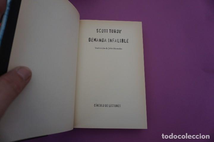 Libros: 8E/ DEMANDA INFALIBLE - SCOTT TUROW / CIRCULO DE LECTORES - Foto 2