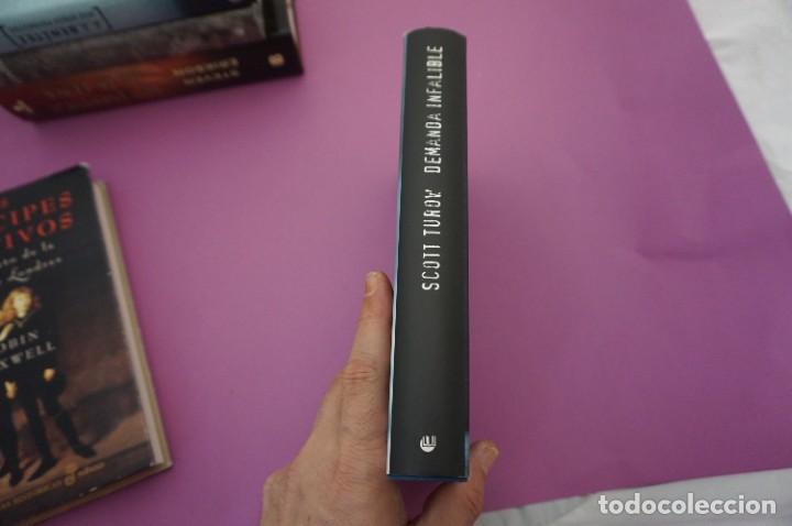 Libros: 8E/ DEMANDA INFALIBLE - SCOTT TUROW / CIRCULO DE LECTORES - Foto 7