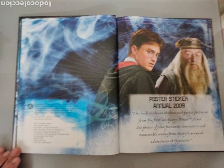 Libros: LIBRO HARRY POTTER POSTER STICKER ANUAL 2009 - Foto 2