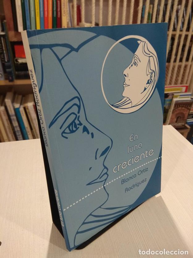 Libros: En luna creciente - Foto 1