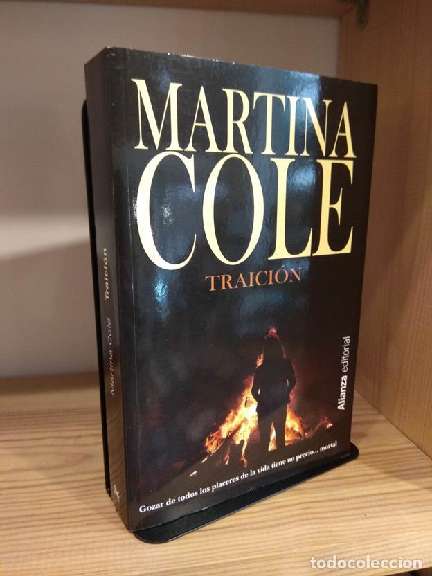 Libros: Traici&oacute;n - Foto 1