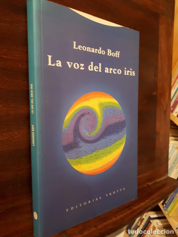 Libros: La voz del arco iris - Foto 1