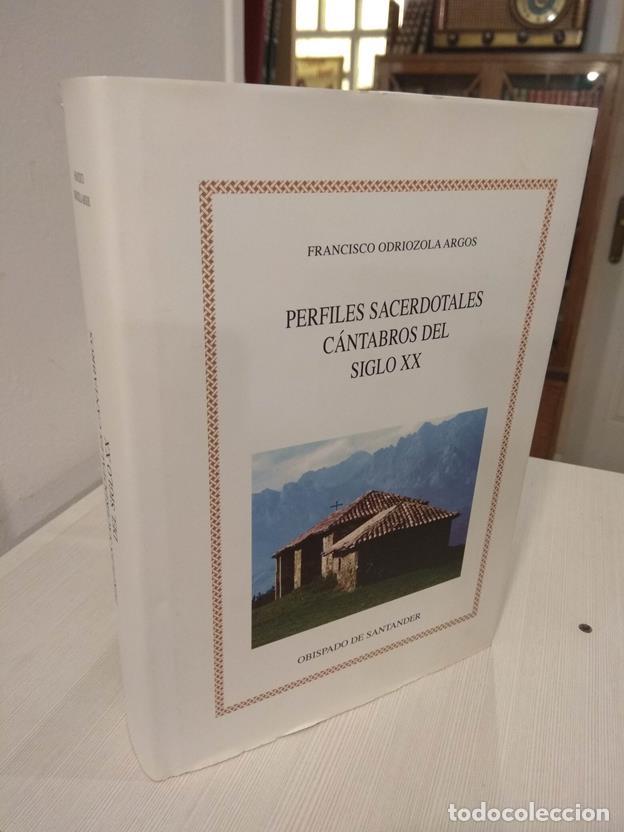 Libros: Perfiles sacerdotales c&aacute;ntabros del siglo XX - Foto 1