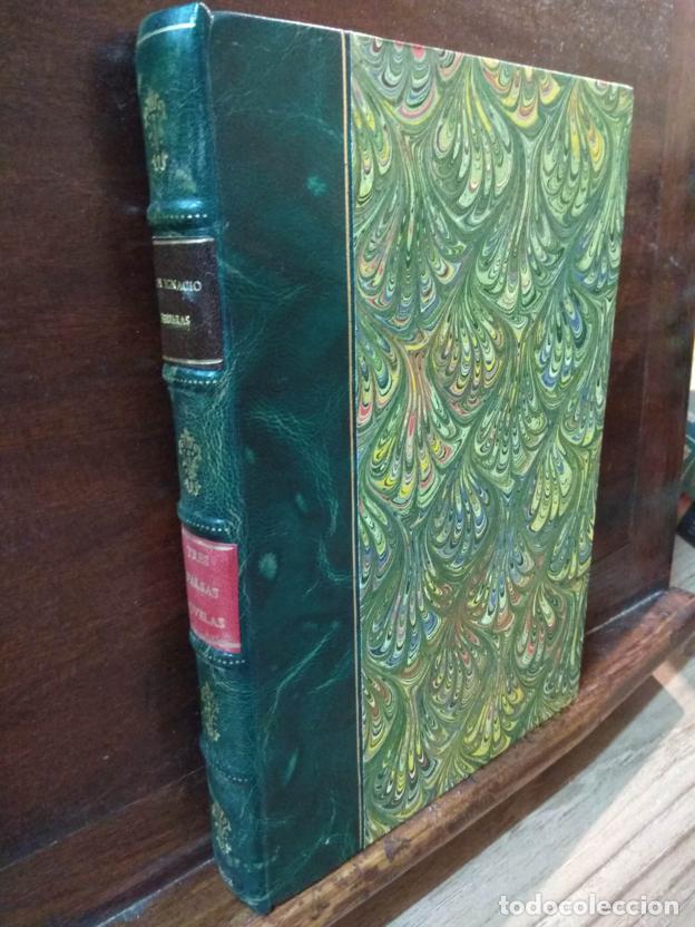 Libros: Tres falsas novelas - Foto 1