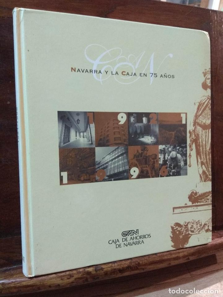 Libros: Navarra y la caja en 75 a&ntilde;os - Foto 1